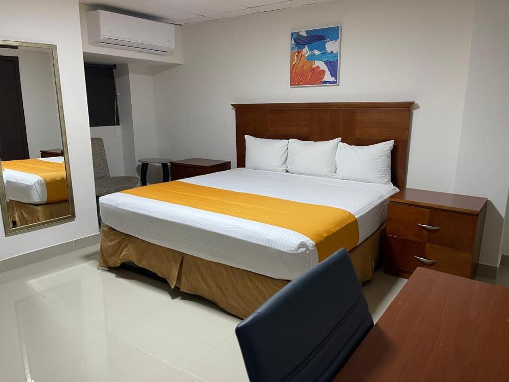 Hotel Frontera Baja